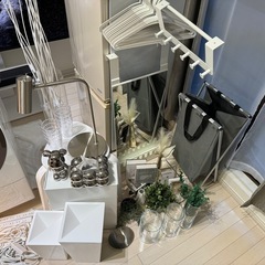 写真にある家電、家具、小物全て譲ります。