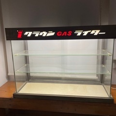 1960年代クラウンガスライターショーケース