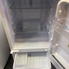 ☆中古￥13,800！SHARP　137㍑2ドア冷蔵庫　家電　SJ-D14E-W型　2019年製　幅48㎝ｘ奥行59㎝ｘ高さ113㎝　【BG174】