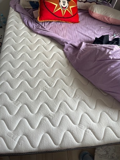 ダブルベッド