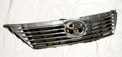 AVV50 トヨタ カムリ 海外仕様純正 メッキフロントグリル トヨタマーク