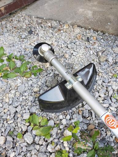 丸山の草刈機　BC234MN