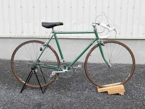 中古自転車多数販売中!　安い自転車は大丈夫？という方　是非ご来店ください!　ビンテージバイク クロモリフレームロードバイク SHIMANO 600 2×6速AVOCET RACING サドル ARAYA PRO STAFF 400 グリーン 車体極めて良好 自637