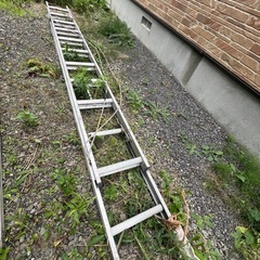 ☆スライド脚立☆明日受け取りで3500円☆