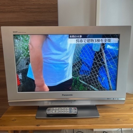 液晶テレビ Panasonic TH-26LX80-S 物足りない 2008年製 26インチ