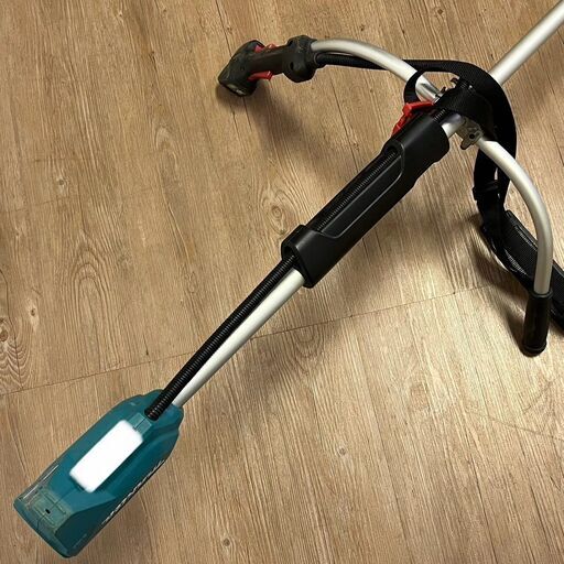 makita MUR185UD マキタ 充電式草刈機18V Uハンドル バッテリ BL1860B 充電器 DC18RF 説明書付 電動工具