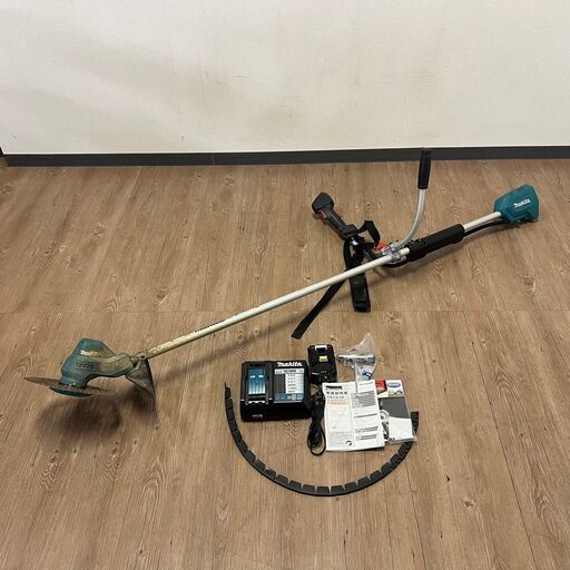 makita MUR185UD マキタ 充電式草刈機18V Uハンドル バッテリ BL1860B 充電器 DC18RF 説明書付 電動工具