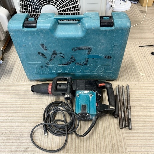 【動作OK‼️】マキタ 電動ハンマ HM1202C ハンマー 破つり機 ハツリ機 電動工具 単相100V 450W ブルポイント4本付き