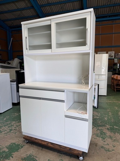 お話中☆8/2までに引取可能な方⚠️食器☆キッチン家具☆幅120cm☆格安☆中古☆配達相談可能☆早い者勝ち新生活に♪