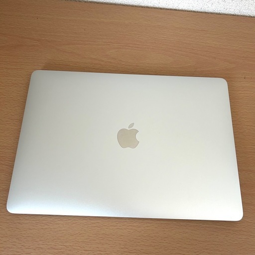 Apple MacBook Pro Core i7 ノートパソコン （H9）
