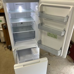 【付け替え両開き】2023年製SHARPノンフロン2ドア冷蔵庫179L/ホワイト/配送設置可能