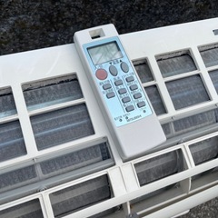 東芝　ルームエアコン　RAS-281UR リモコン付き　2.8kw