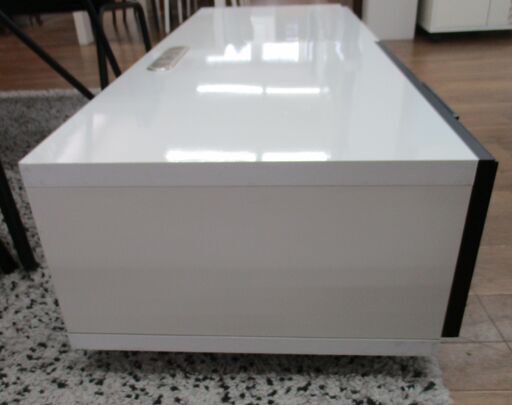 ⭐期間限定の特別値下げ⭐R070 モダン人気白 テレビボード、ローオード