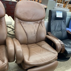 カリモク  レザーリクライニングチェア　ブラウン　回転椅子　※2400010288425