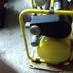 （K_Kさんとお話し中）エアーコンプレッサー