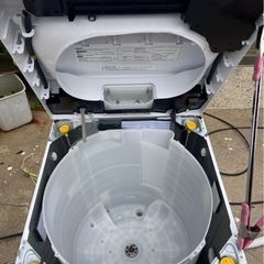 送料・設置込み可　洗濯機　5.5kg Hisense 2021年