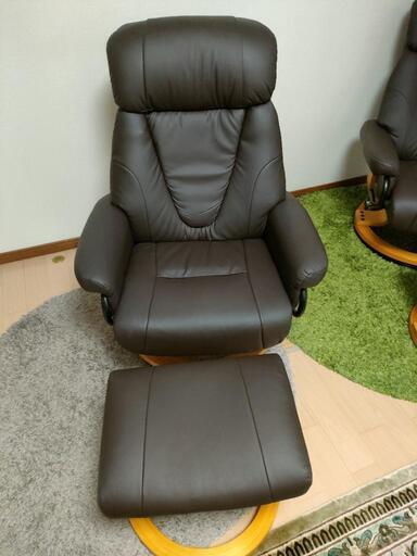 （2脚セット）椅子とオットマンのセット