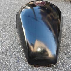 ゼファー1100 ガソリンタンク ゼファー1100 純正タンク ZEPHYR 1100 2005(ZR1100-A10) 純正