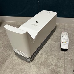 LG プロジェクター本体 HF85LSR 公式】わずか20cmの距離で120インチの大画面 超短焦点