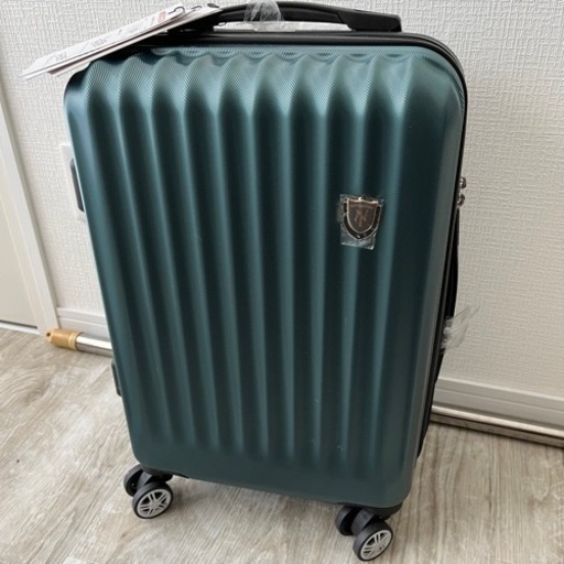 スーツケースSサイズ　緑グリーン　キャリーケース キャリーバッグ 耐衝撃 超軽量 静音 ダブルキャスター TSA 旅行出張 機内持込