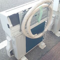 値引き交渉完売！（☆美品☆２台有り！）Hisense【HA-S22D-W】ハイセンス 熱交換器凍結洗浄 内部クリーン 3Dスイング ルームエアコン おもに6畳用〜8畳用 2021年製 中古品 ♦同一機種２台有り ✵割引あり