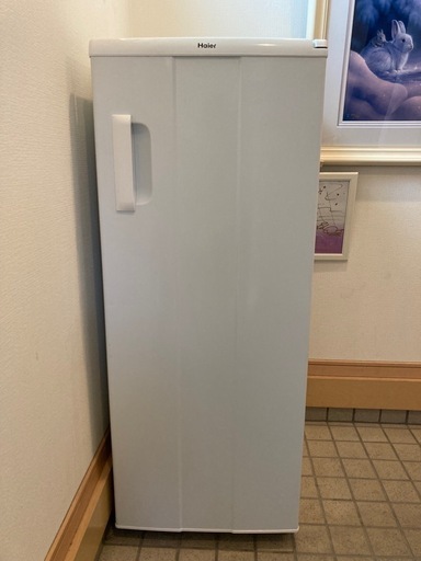 Haier 冷凍庫 NUF136A 136L
