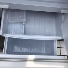 SHARP/シャープ　ノンフロン冷凍冷蔵庫　137L　SJ-D14D-W　2018年製