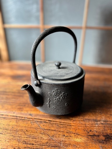 ●正壽堂 正寿堂 桜紋 鉄瓶 鉄茶瓶 鉄器 煎茶道具 茶道具 茶器 薬缶　急須 古道具 古美術 骨董