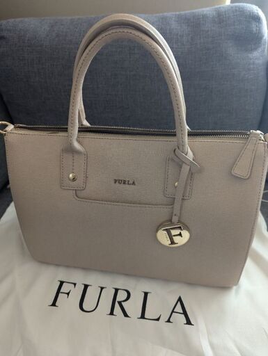 もらってください　フルラ　ハンドバッグ　FURLA