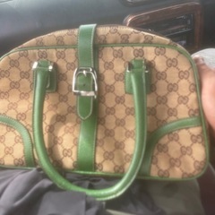 GUCCIバック

