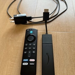 【予約済み】YOWHICKプロジェクター + 無料プレゼント (プロジェクタースタンド, Fire TVスティック). Yowhick Projector + Free Presents (Projector stand, FireTV stick)