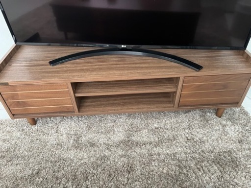 テレビ台
