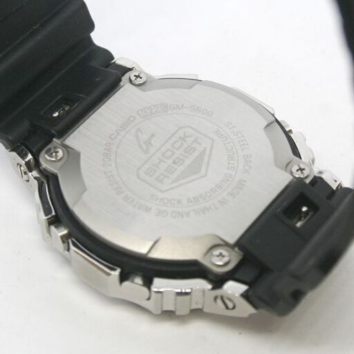 動作品 CASIO G-SHOCK GM-5600-1JF メタルベゼル ラバーバンド