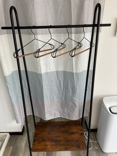 ニトリ 突っ張りシェルフ アルゴス60 スチール ラック ブラック グレー Amazon｜ニトリ 突っ張り シェルフ アルゴス60 ダークグレー NITORI