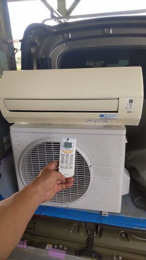 ★完動品★　★ダイキン製★　★8畳～2.5Kwクラス★　★取外し日令和6年７月26日★