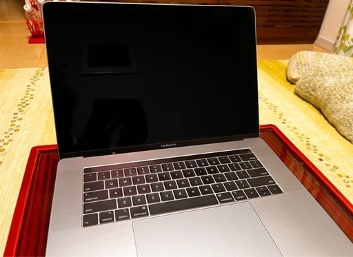 MacBook Pro 2018モデル　スペースグレー　USキーボード　本体のみ