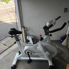 STEADY エアロバイク　スピンバイク　ST128 ホワイト