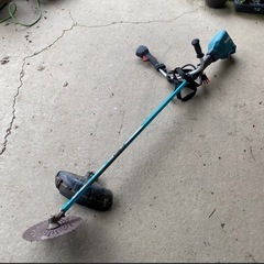 ナイロンカッター付き　マキタ　充電式草刈機　１８Ｖ×２　ＭＵＲ３６９ＵＤＺ　makita