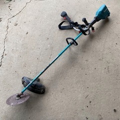 ナイロンカッター付き　マキタ　充電式草刈機　１８Ｖ×２　ＭＵＲ３６９ＵＤＺ　makita