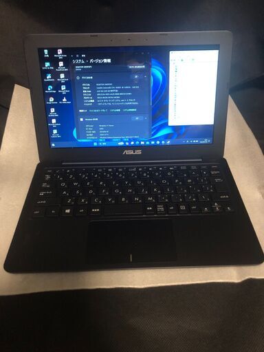 ASUS　薄型軽量11.6インチ・2015年10月製造・E202SA・Windows11・Office