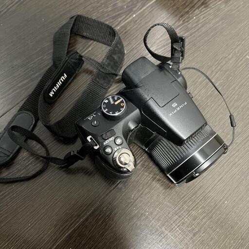 Fujifilm FinePix S4000 カメラ　ジャンク