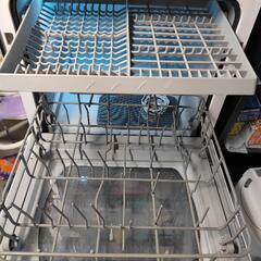 キッチン食器洗い機，乾燥機。