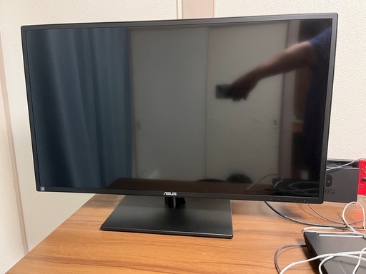 ASUSモニター　32インチ