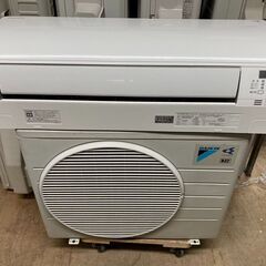 K05493　中古エアコン ダイキン 2014年製 主に6畳用 冷房能力 2.2KW / 暖房能力 2.2KW