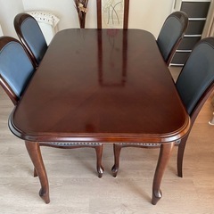 お話中 MARUNIダイニングテーブルセット