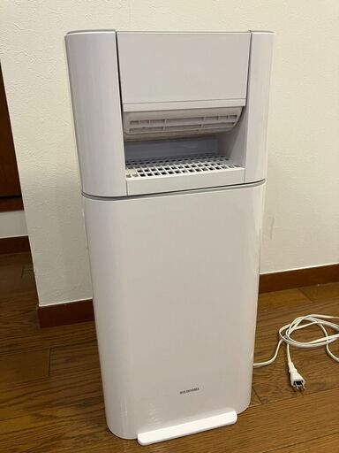 【取りに来ていただける方】サーキュレーター衣類乾燥機除湿器【中古】