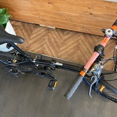 【希少！ドッペルギャンガー211 assaultpack前後タイヤ・チューブ新品！】アルミフレーム　ディスクブレーキ　7段変速　20インチ折りたたみ自転車　ブラック