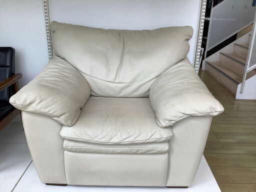【トレファク花小金井店】一人用ソファ/KOSUGA/1人掛けソファ/ファブリック/ホワイト/中古家具/武蔵野市/小平市/小金井市/国分寺市/杉並区/買取/販売