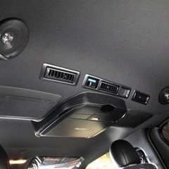 ハイエース　200型　リアスピーカー増設　取付け工賃込み