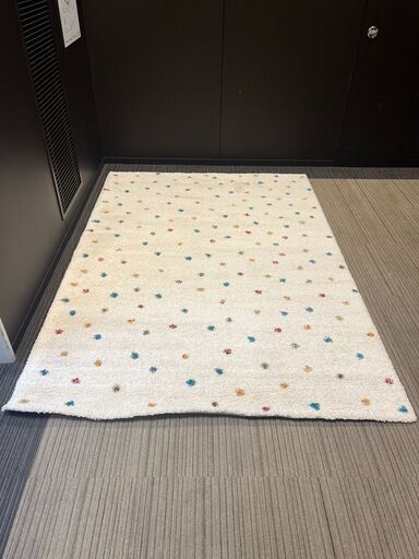 【展示品・未使用品】ラグ 柄ラグ デザインラグ ドットFアイボリー 160×230cm 参考価格18990円自社配送時代引き可※現金、クレジット、スマホ決済対応